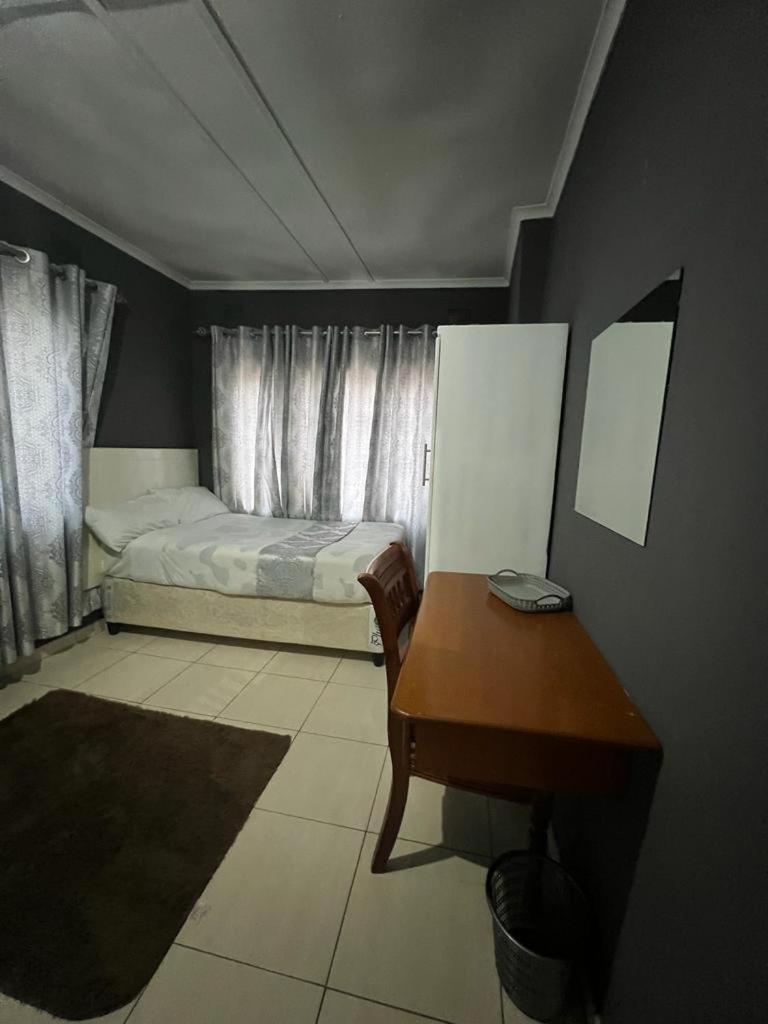 Hotel Golden Bamboo Nyanda Esterno foto